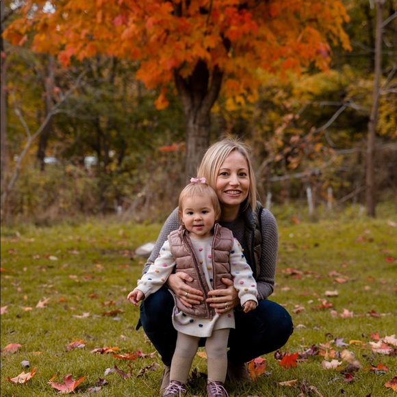 Meet your Posher, Tara - Picture 1 of 1